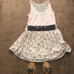 🚫Sols🚫Gray with floral flowy mini skirt